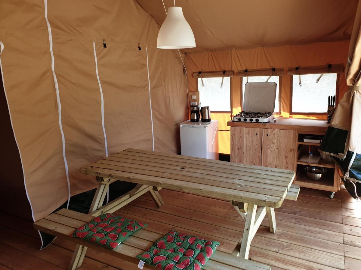 Vakantiepark De Bergen Wanroij - Safaritent ภายนอก รูปภาพ