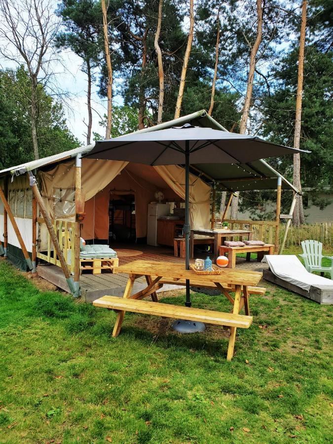 Vakantiepark De Bergen Wanroij - Safaritent ภายนอก รูปภาพ