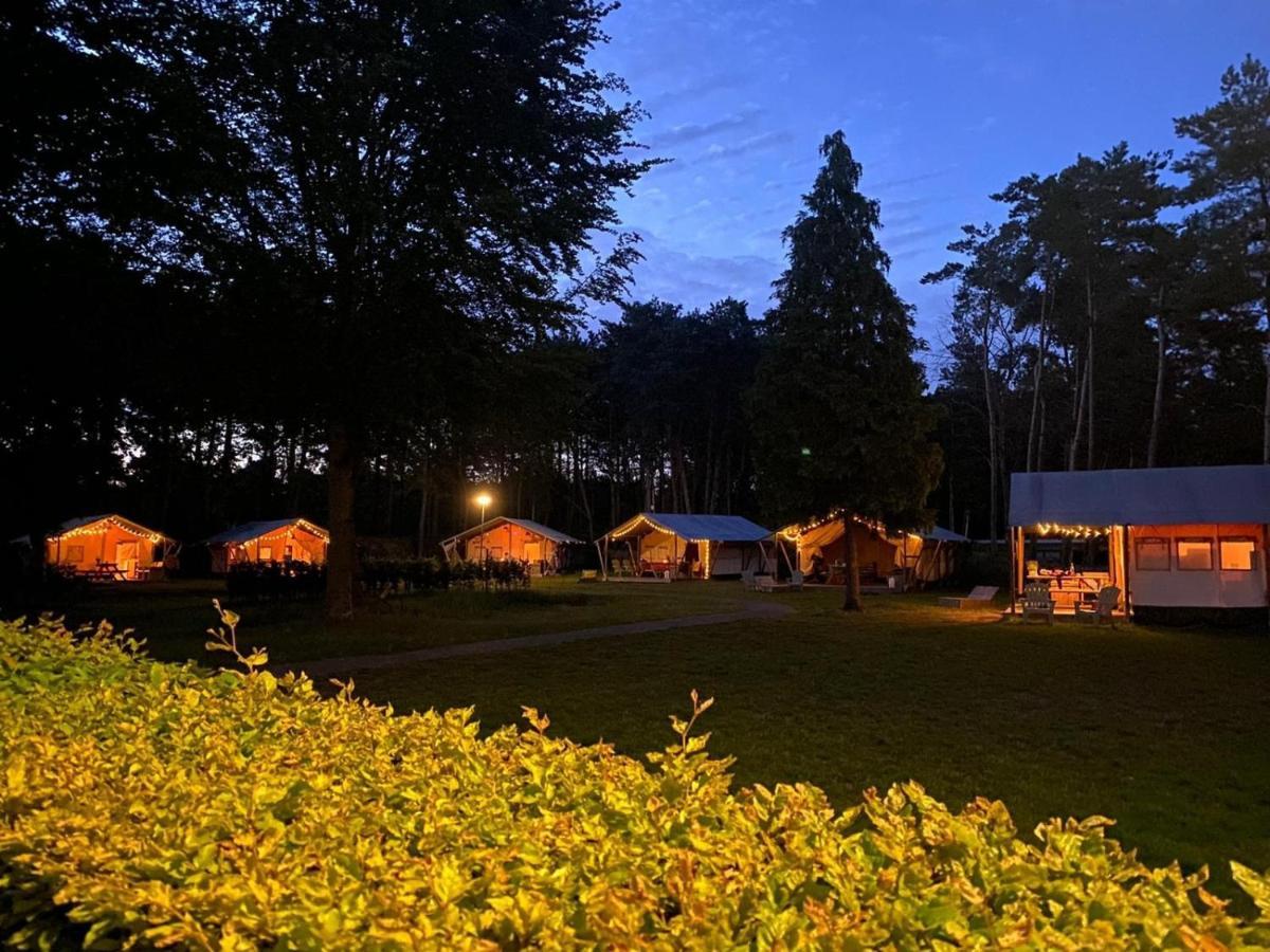 Vakantiepark De Bergen Wanroij - Safaritent ภายนอก รูปภาพ